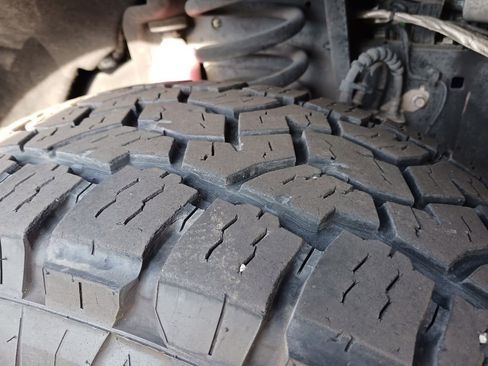 Used 2021 Ford F250 Lariat w/ Tremor Off-Road Package image 8