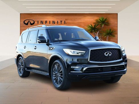 Certified 2023 INFINITI QX80 Premium Select w/ Cargo Package image 3