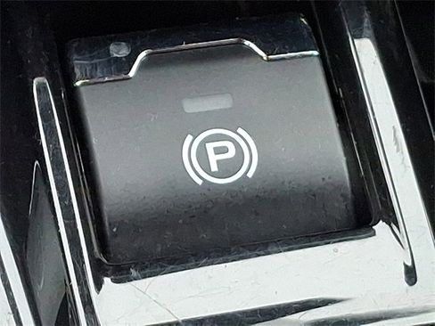 Used 2024 Subaru Outback Touring XT image 24