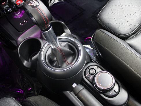 Used 2019 MINI Cooper S image 27