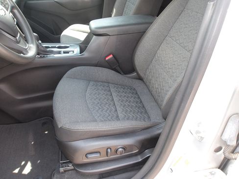Used 2022 Chevrolet Equinox LT AWD/4WD image 13