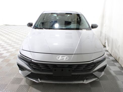 Used 2025 Hyundai Elantra Sport FWD image 26