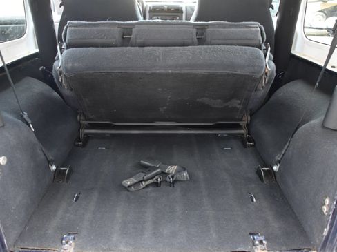 Used 2006 Jeep Wrangler X AWD/4WD image 26