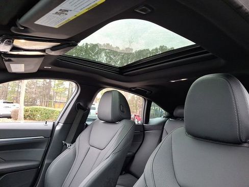 Used 2023 BMW i4 eDrive35 w/ Premium Package image 18