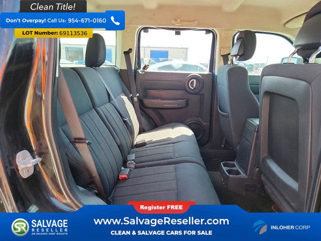Used 2011 Dodge Nitro SE RWD image 15