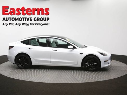Used 2023 Tesla Model 3 Standard Range RWD image 40