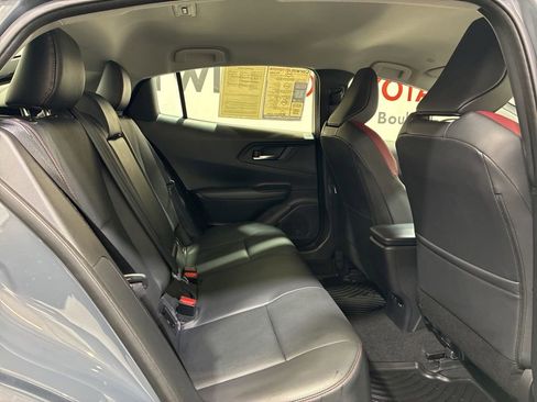 Used 2025 Toyota Prius Plug-In Hybrid FWD image 15