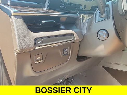 Certified 2023 Cadillac Escalade Premium Luxury w/ LPO, Radiant Package RWD image 18