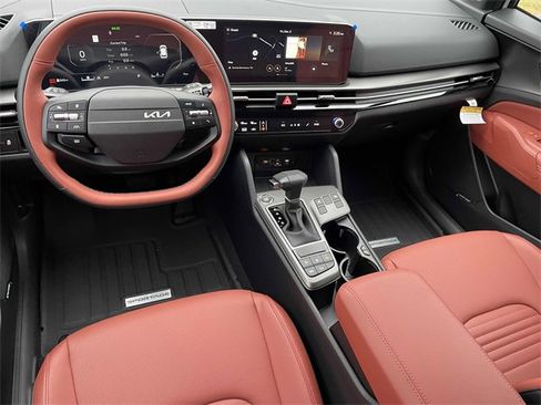 New 2026 Kia Sportage SX image 2