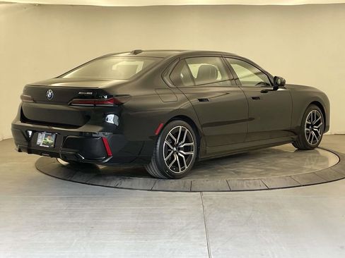 New 2026 BMW i7 xDrive60 AWD/4WD image 5