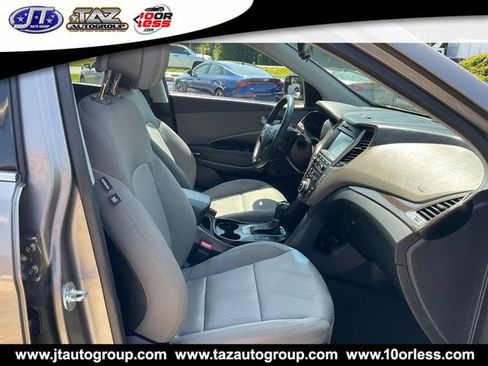 Used 2018 Hyundai Santa Fe Sport w/ 2.4L Value Package 02 FWD image 14