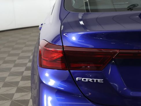 Used 2023 Kia Forte LXS w/ LXS Technology Package image 14