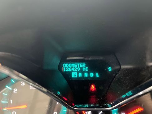 Used 2016 Chevrolet Traverse LT image 12