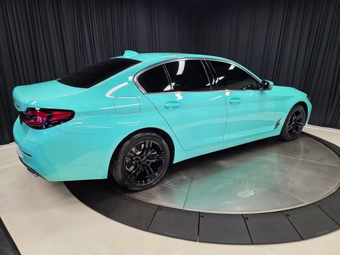 Used 2023 BMW 530i xDrive AWD/4WD image 11