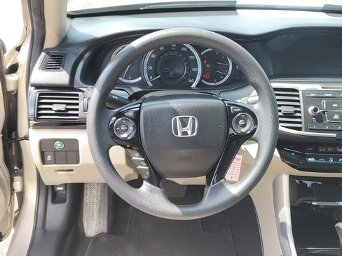 Used 2017 Honda Accord LX image 8