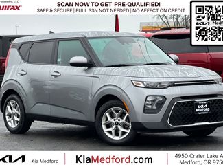 Used 2022 Kia Soul LX w/ Technology Package video 1