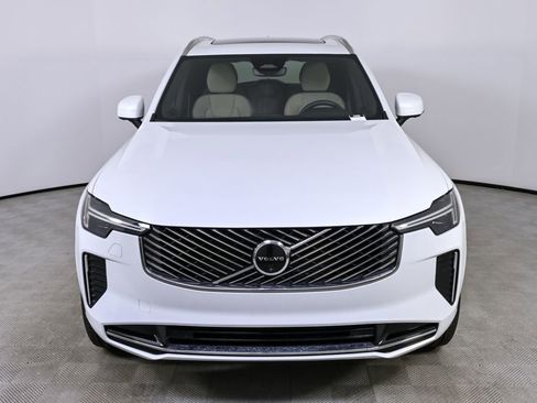 Certified 2025 Volvo XC90 B6 Plus AWD/4WD image 39