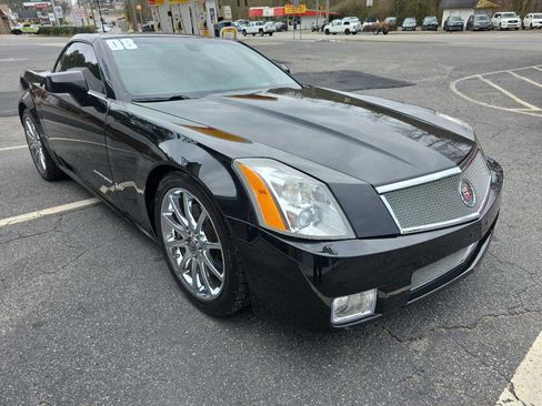 Used 2008 Cadillac XLR V image 14