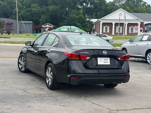 Used 2019 Nissan Altima 2.5 S FWD image 4