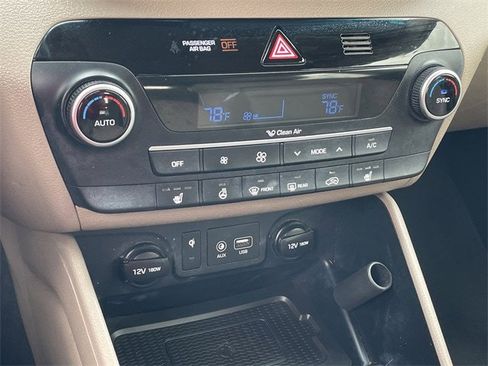 Used 2020 Hyundai Tucson Limited image 18