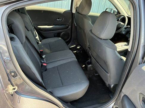 Used 2019 Honda HR-V LX image 15