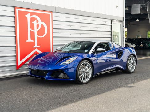 Used 2026 Lotus Emira RWD image 38