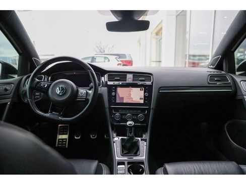 Used 2019 Volkswagen Golf R 4-Door image 14