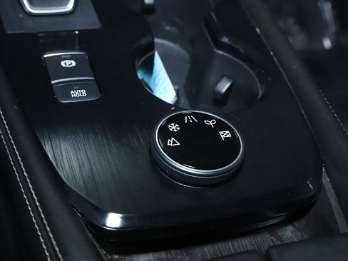 Certified 2021 Nissan Rogue Platinum image 32