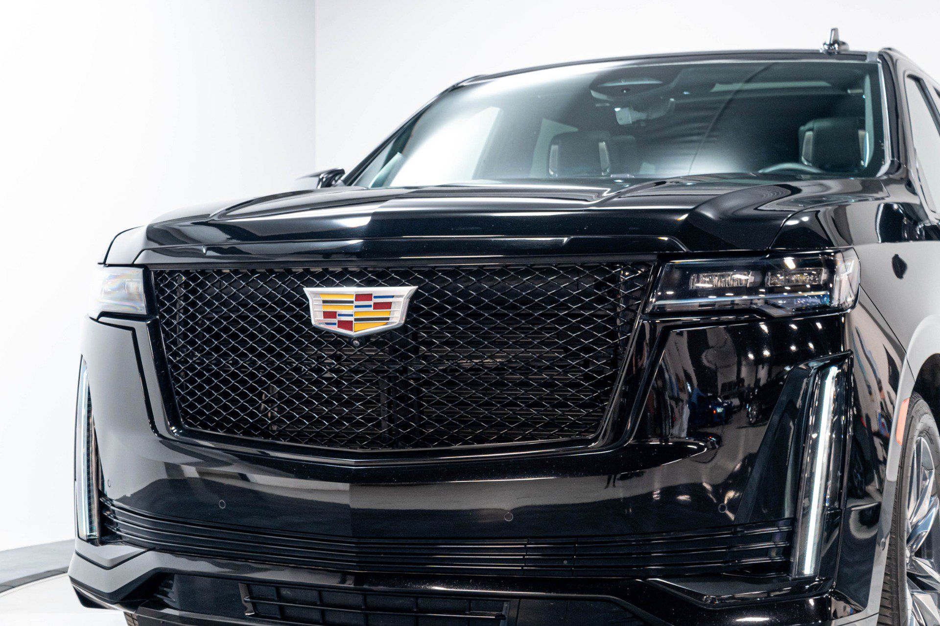 Used 2024 Cadillac Escalade Sport Platinum AWD/4WD image 75