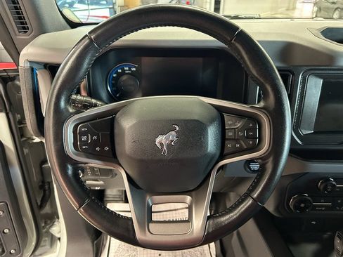 Used 2022 Ford Bronco Black Diamond AWD/4WD image 9