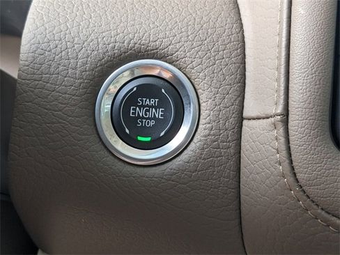 Used 2024 GMC Yukon Denali w/ Denali Reserve Package image 33