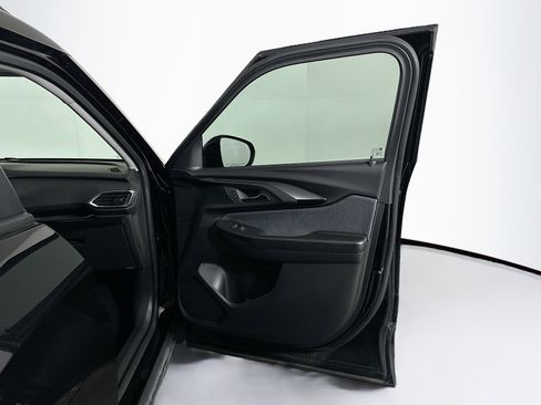 Used 2023 Chevrolet TrailBlazer LT image 30