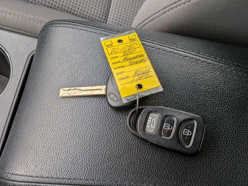 Used 2011 Hyundai Sonata GLS image 32