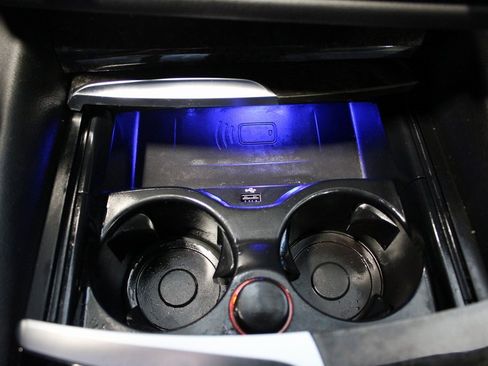 Used 2023 BMW 530i xDrive w/ Convenience Package image 32