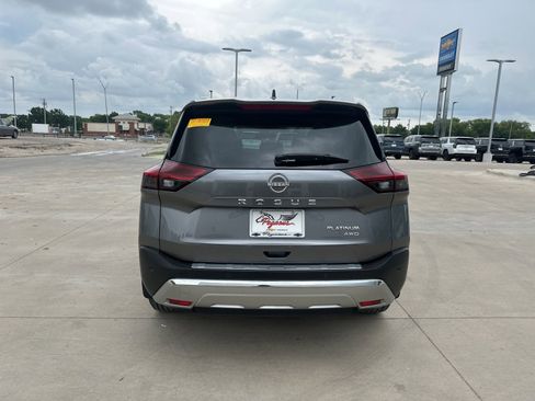 Used 2023 Nissan Rogue Platinum w/ Platinum Premium Package AWD/4WD image 4