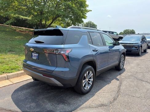 Used 2025 Chevrolet Equinox LT w/ Convenience Package II AWD/4WD image 7