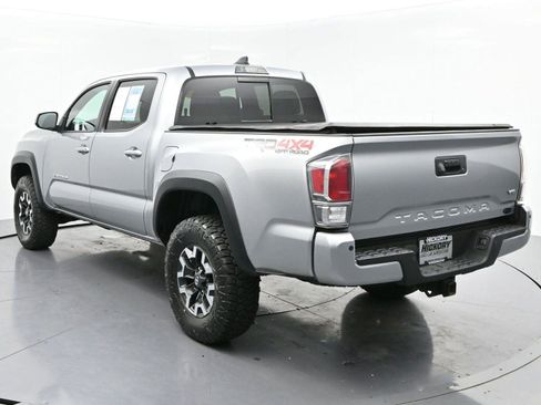 Used 2022 Toyota Tacoma TRD Off-Road w/ Technology Package AWD/4WD image 5