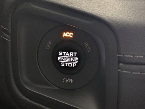 New 2025 Jeep Wrangler Unlimited Rubicon image 18