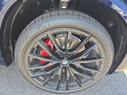 New 2026 BMW X5 xDrive40i w/ Executive Package