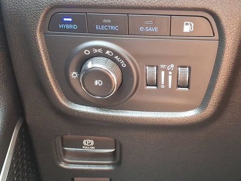 Used 2024 Jeep Grand Cherokee Limited 4xe AWD/4WD image 25