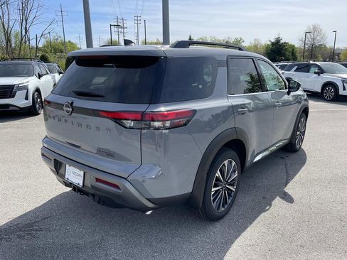 New 2026 Nissan Pathfinder Platinum AWD/4WD image 3