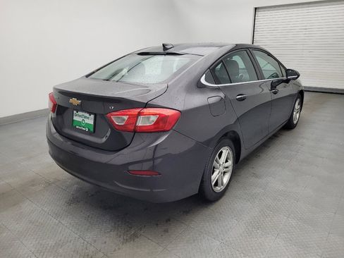 Used 2017 Chevrolet Cruze LT w/ Sun And Sound Package image 9