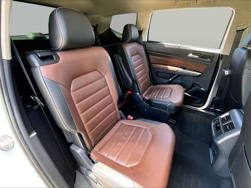 Used 2023 Volkswagen Atlas SEL Premium AWD/4WD image 28