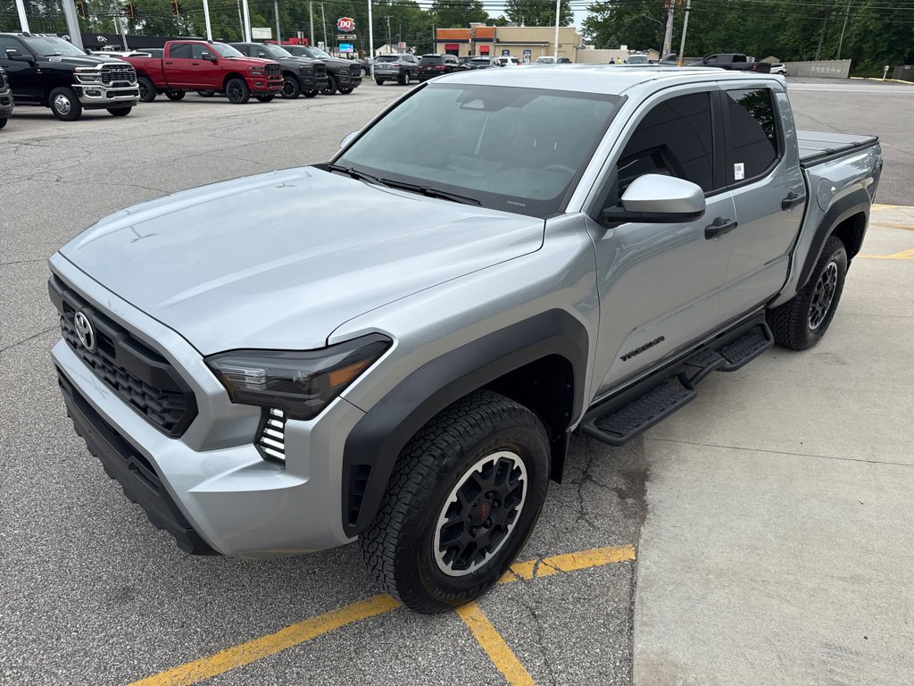Used 2024 Toyota Tacoma TRD Off-Road AWD/4WD image 11