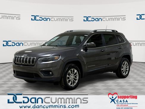 Used 2019 Jeep Cherokee Latitude Plus image 1