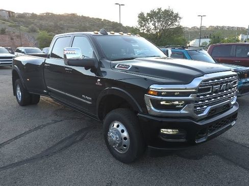 Certified 2025 RAM 3500 Limited AWD/4WD image 2