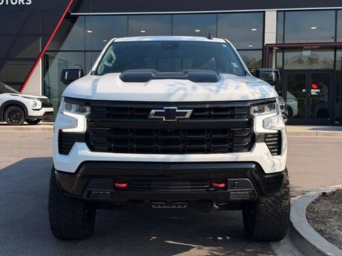 Used 2023 Chevrolet Silverado 1500 LT Trail Boss w/ LT Trail Boss Premium Package AWD/4WD image 8