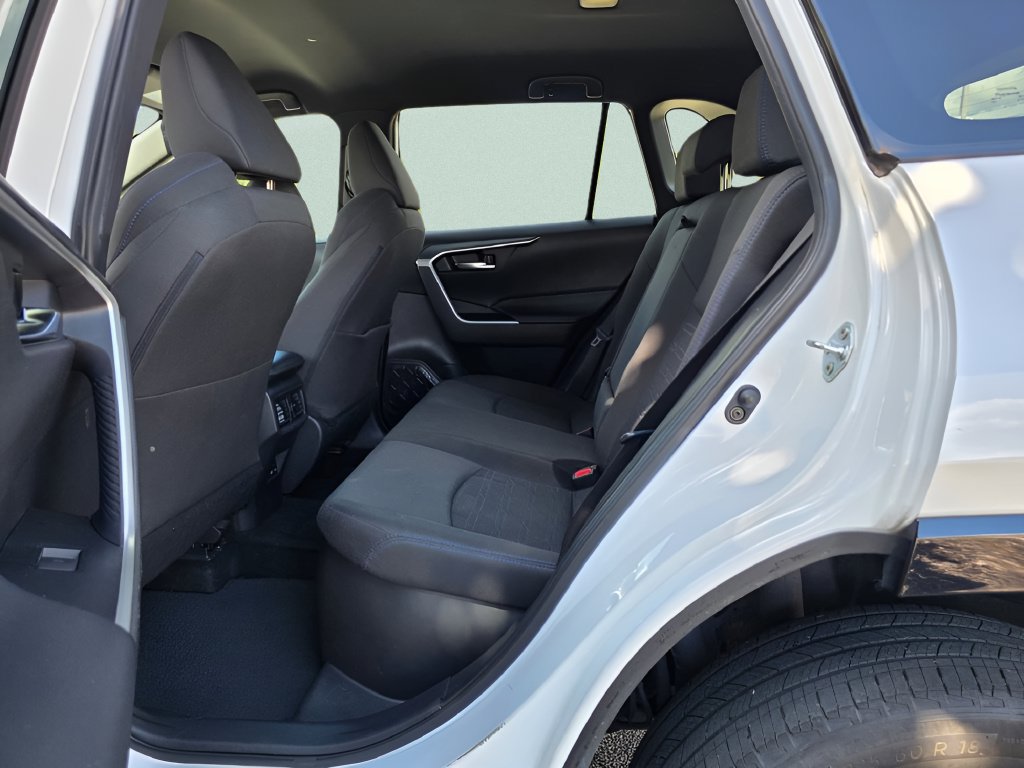 Used 2024 Toyota RAV4 SE AWD/4WD image 19
