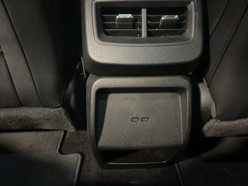 Used 2025 Chevrolet Equinox EV LT w/ Convenience Package image 37