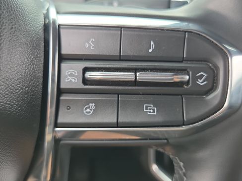 Used 2024 GMC Acadia Elevation w/ Black Edition FWD image 29